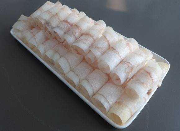 �����~���